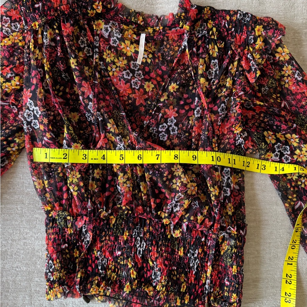Free People XS Twyla Smocked Sheer Ruffle Long Sleeve Floral V-Neck Top Blouse - Picture 9 of 11